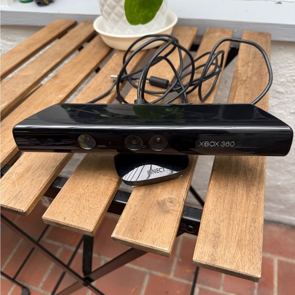 Microsoft XBOX 360 Kinect Sensor